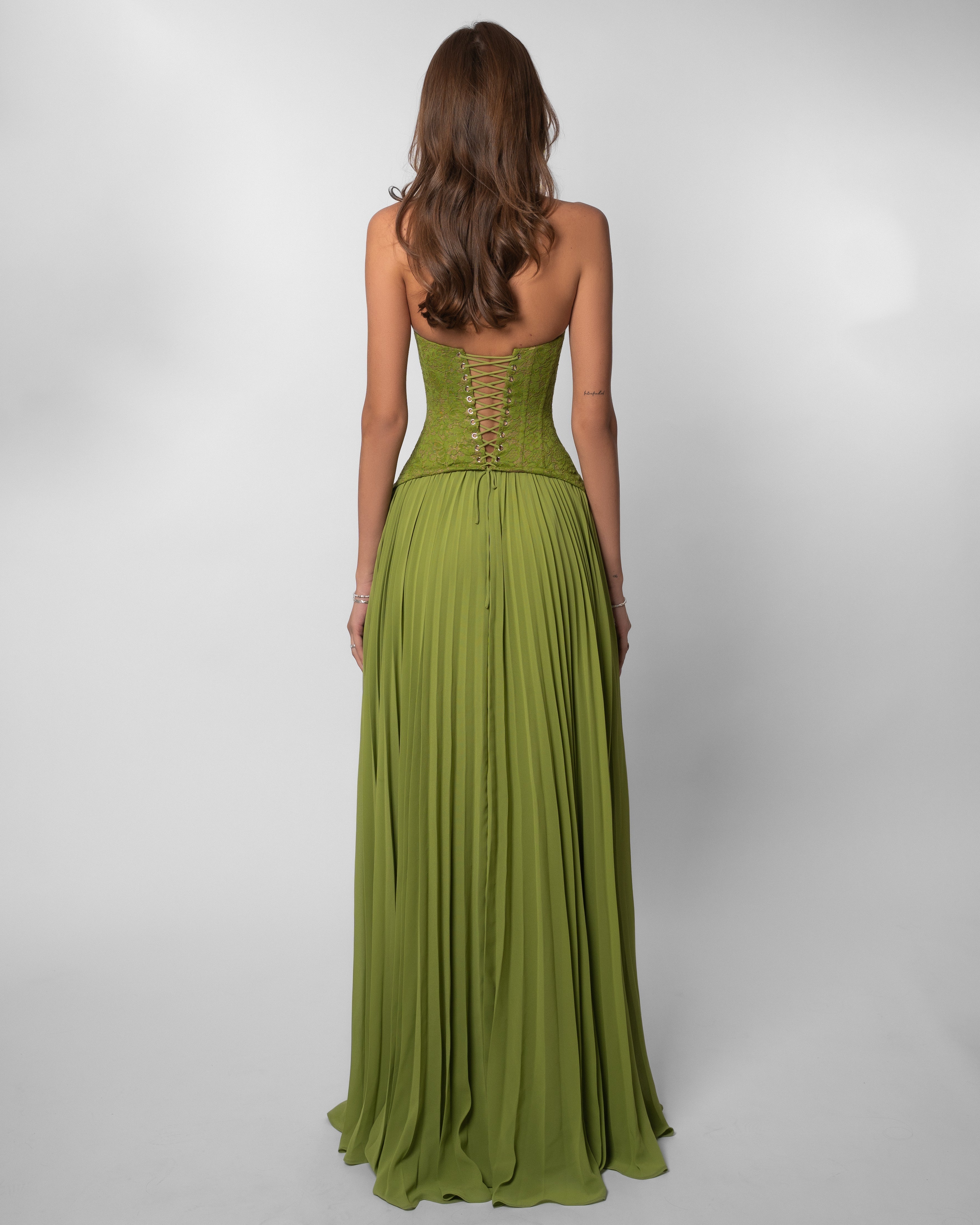 Women's Green Deep V-Neck Spaghetti Strap Ruched Bodice Flowy Maxi Evening Dress Wedding Guest
