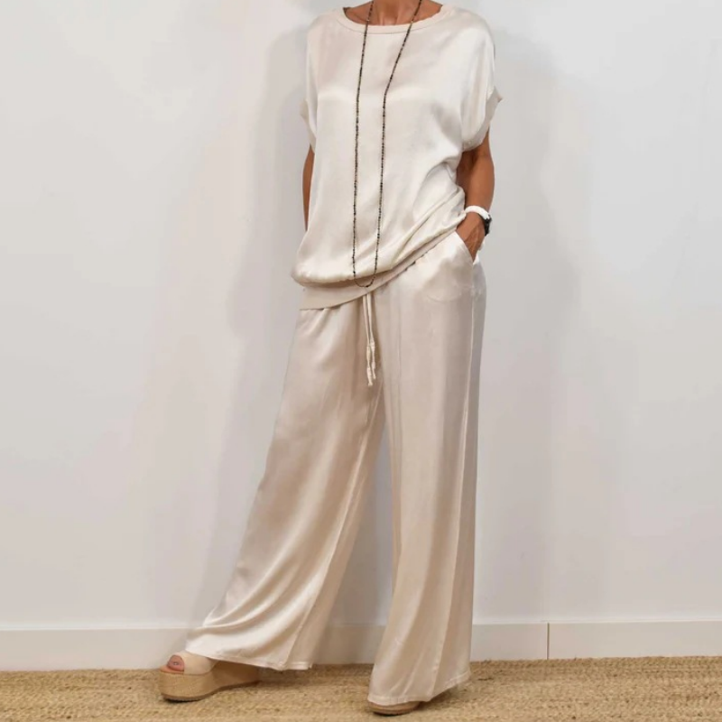 Women's Short Sleeve Crew Neck Top and Wide Leg Pants Two-Piece Set