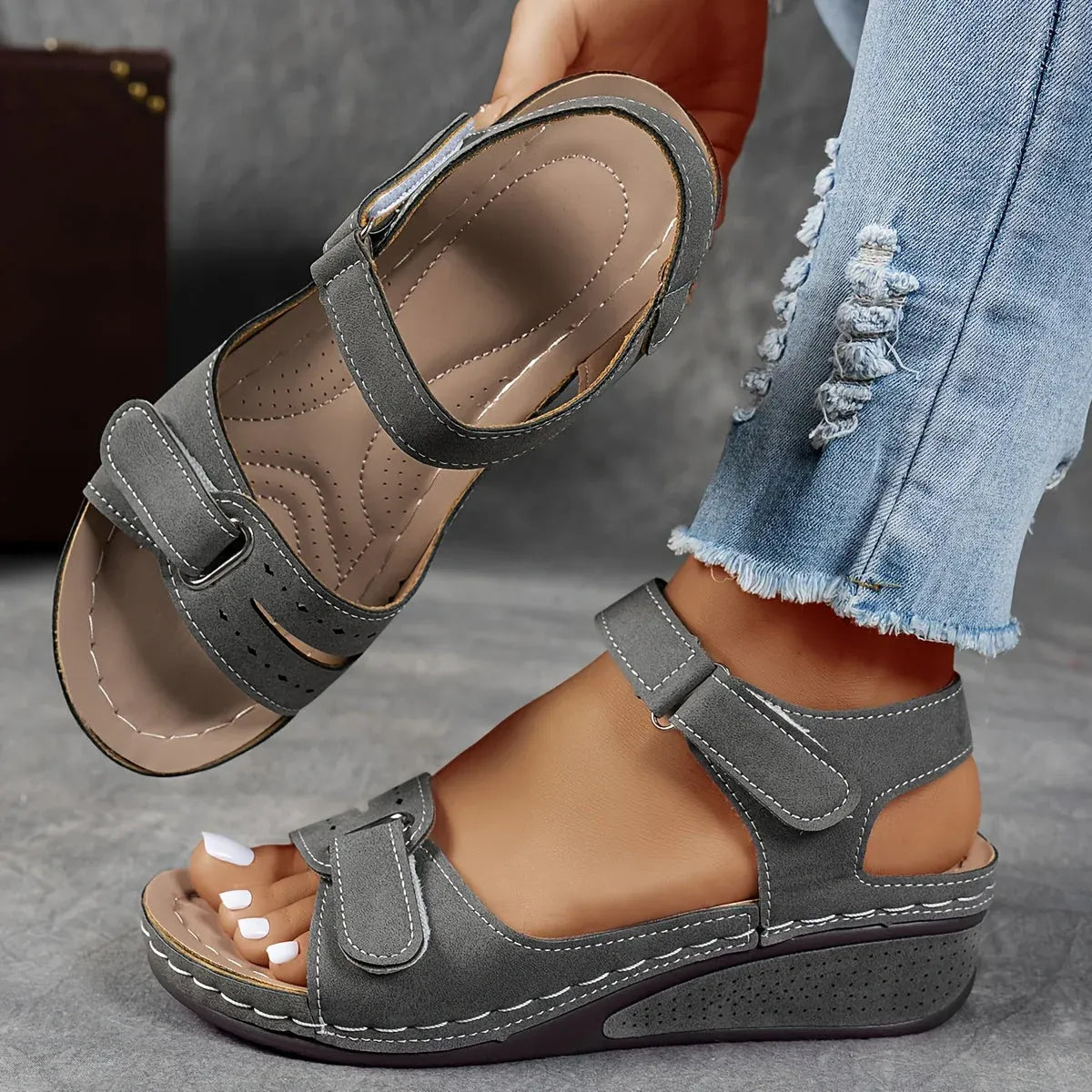 Women's elegant orthopedic strap sandals - beige