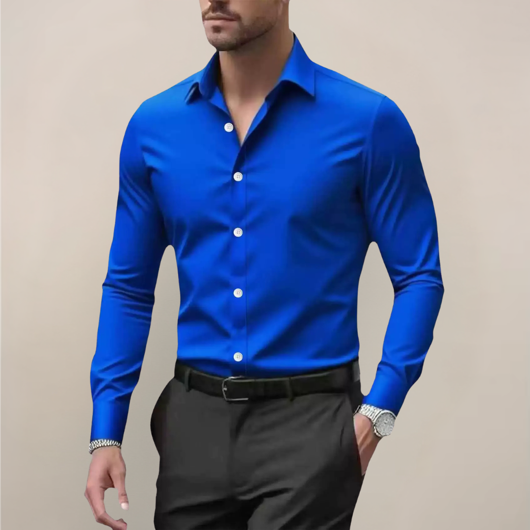 Men's regular fit dress shirt, lifestyle view