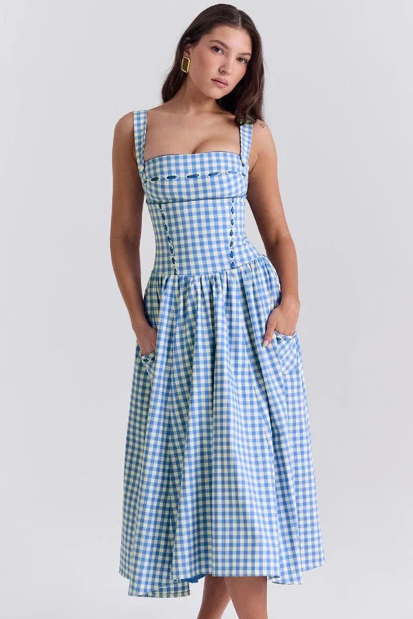 Women's Gingham Sweetheart Neck Smocked Bodice Flared Midi Dress with Pockets