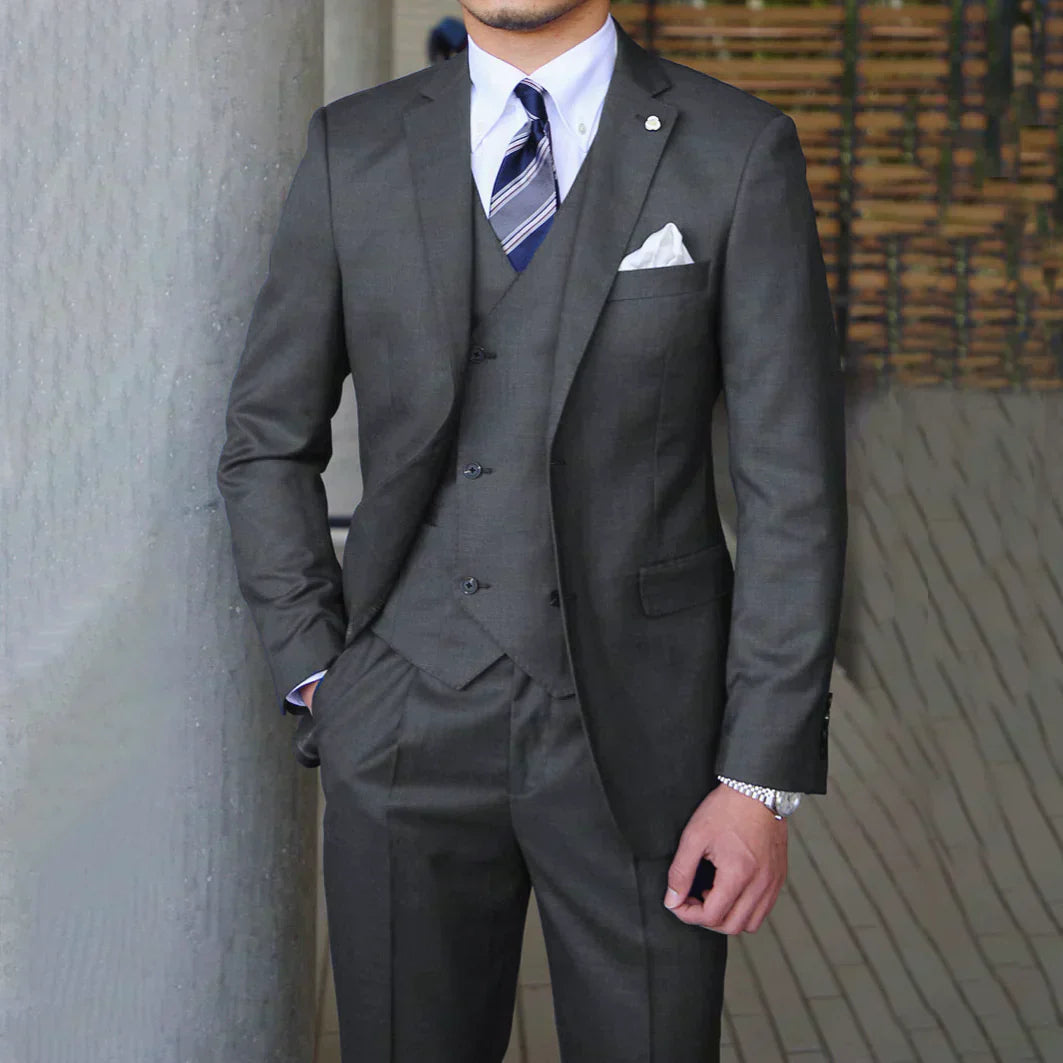 Men's Classic Tailored 3-Piece Formal Suit - photo 5