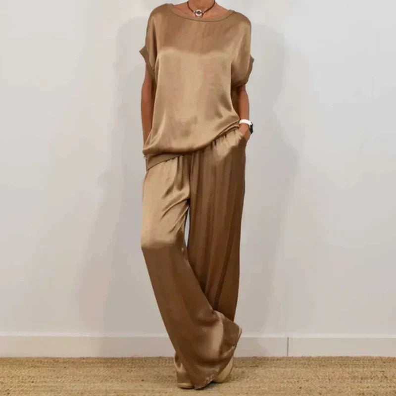Women's Short Sleeve Crew Neck Top and Wide Leg Pants Two-Piece Set