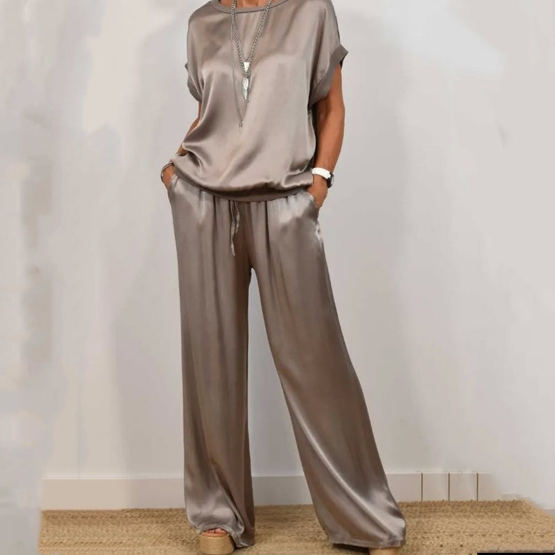 Women's Short Sleeve Crew Neck Top and Wide Leg Pants Two-Piece Set