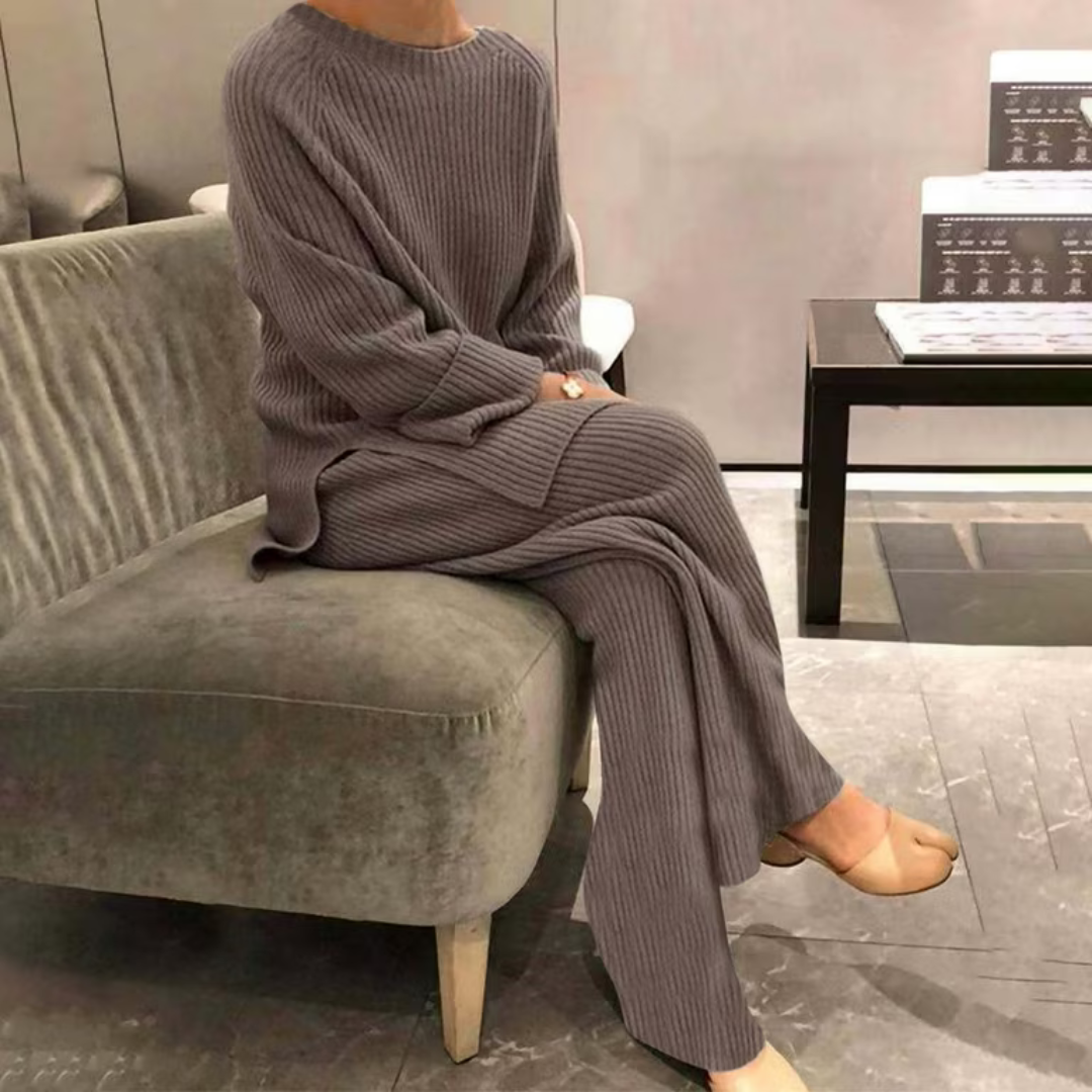 Women's Casual Sweater and Pants Set - photo 1