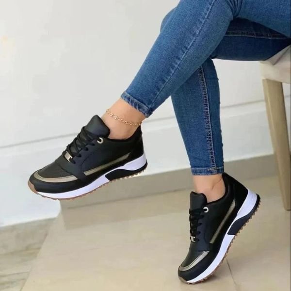Women's orthopedic lace-up sneakers - sole view