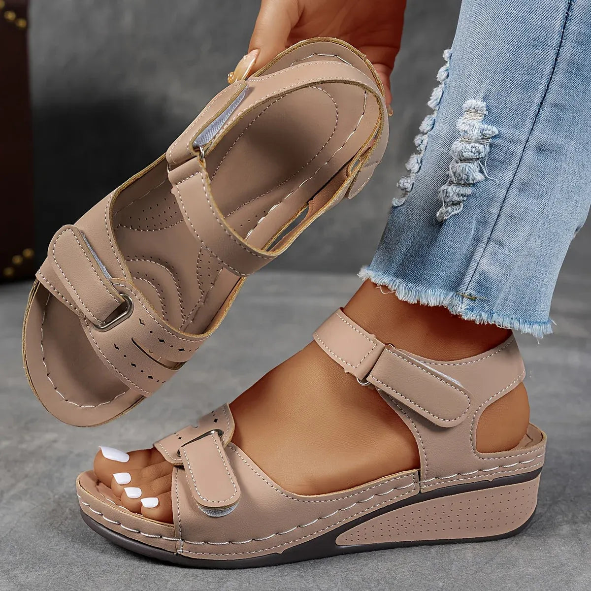 Women's elegant orthopedic strap sandals - black